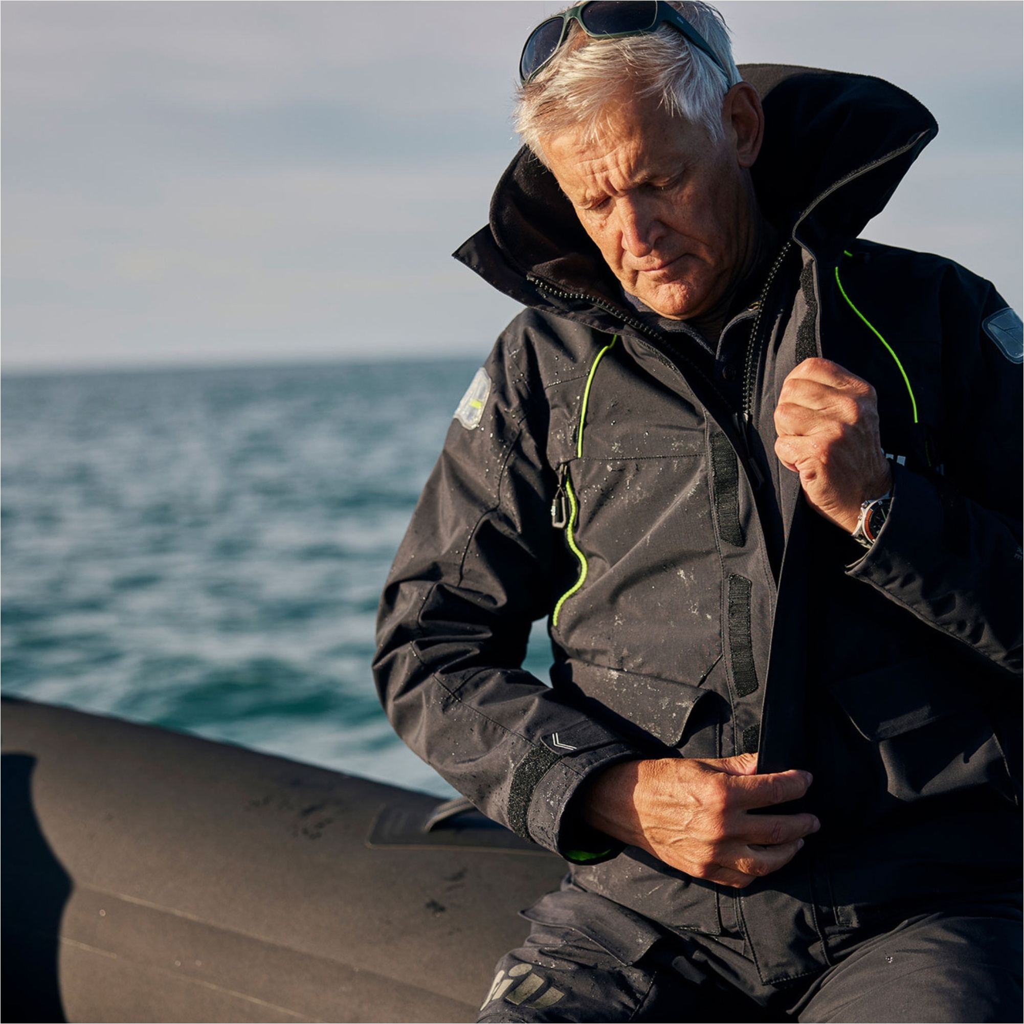 2026 Gill Mens OS2 Offshore Jacket OS26J - Black - Sailing